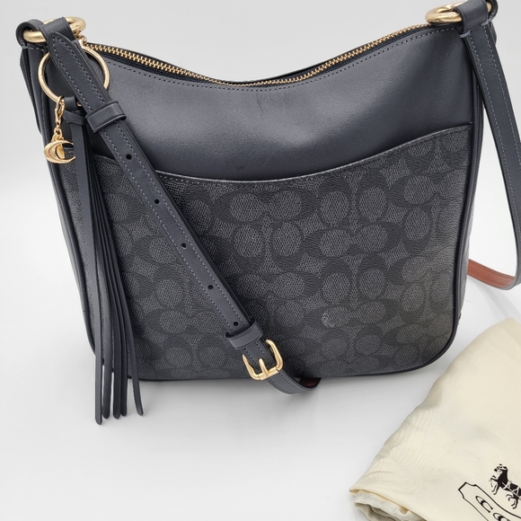 Coach Bags Coach Chaise Signature Crossbody In Navy Euc Poshmark